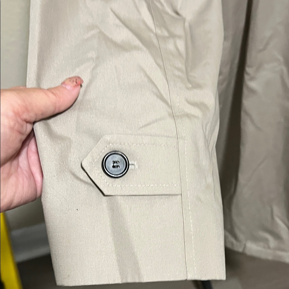 London Fog Men's Beige Trench Coat - Picture 4 of 14